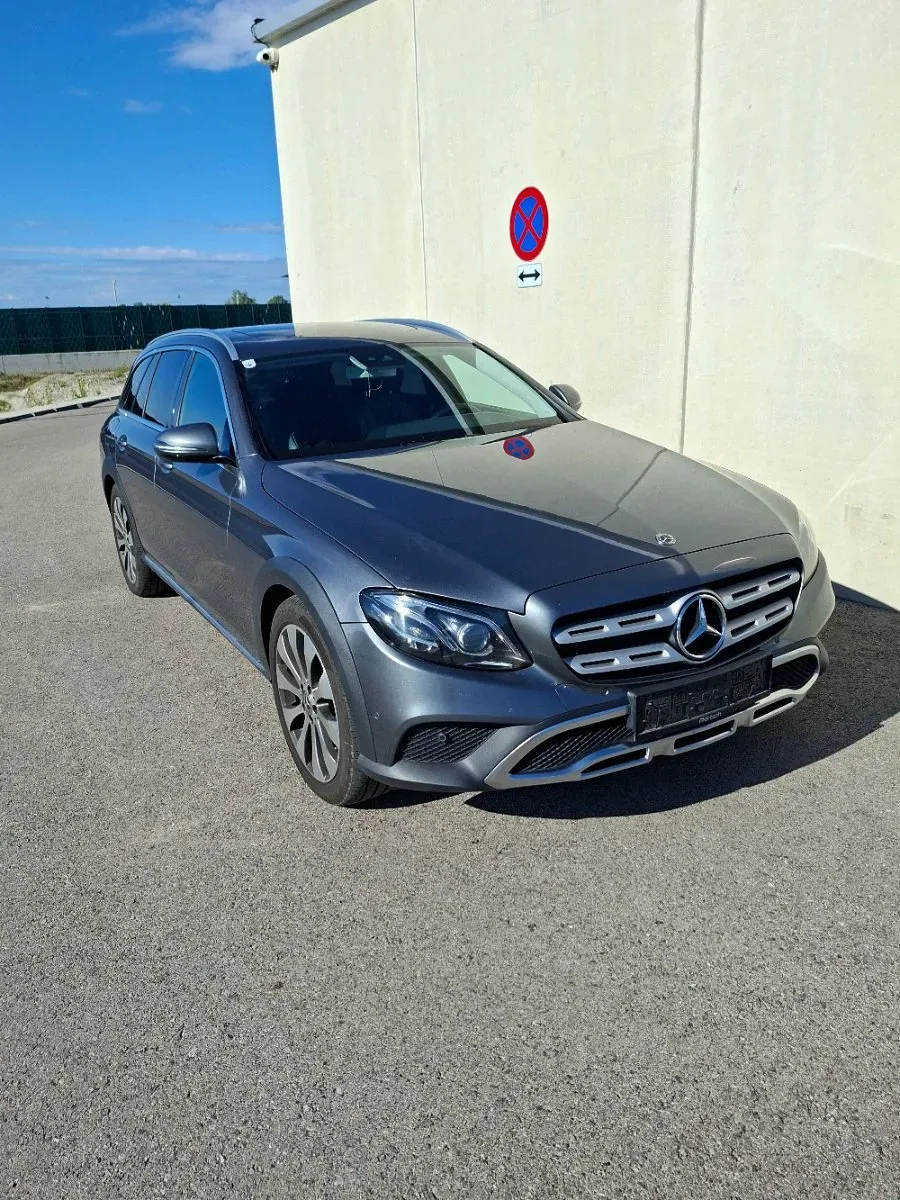 Mercedes-Benz E-Class 2018 photo 2