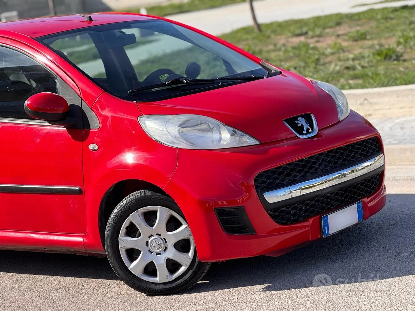 Peugeot 107 2011 photo 2