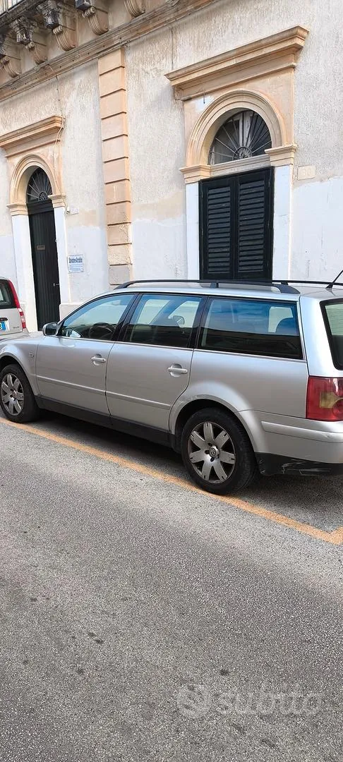Volkswagen Passat 2002 photo 2