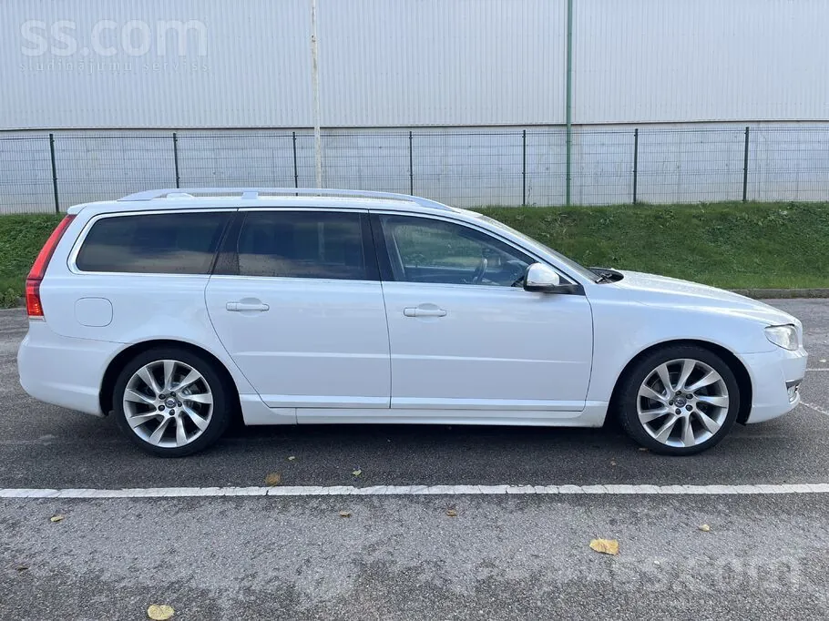 Volvo V70 2015 photo 3
