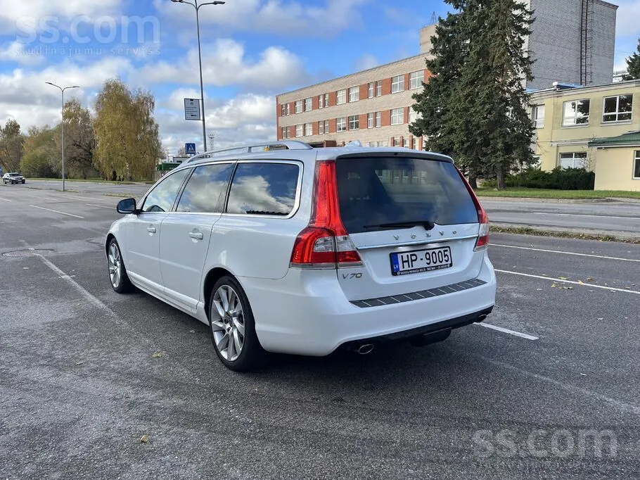 Volvo V70 2015 photo 5