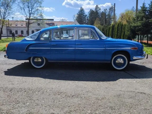 Tatra 603