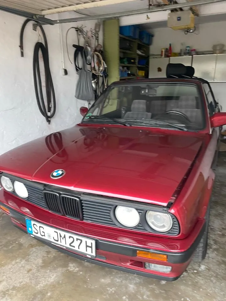 BMW E30
