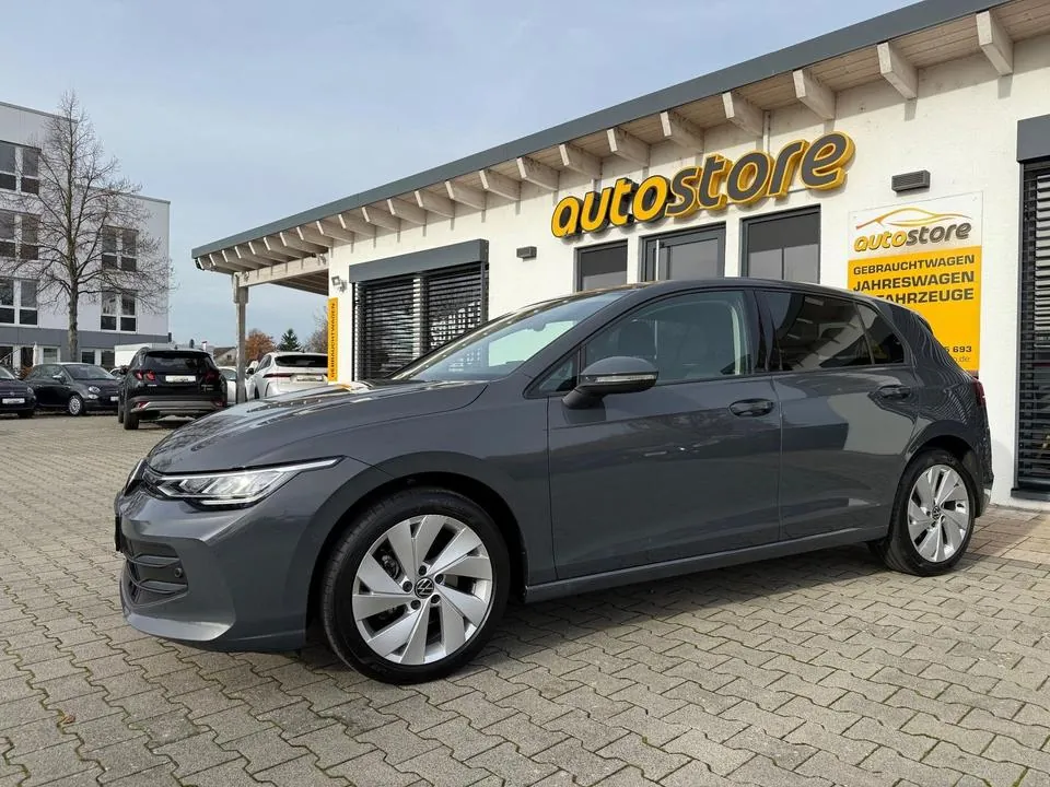 Volkswagen Golf Viii