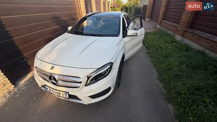 Mercedes-Benz Gla 2015 photo 3