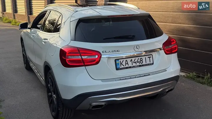 Mercedes-Benz Gla 2015 photo 2