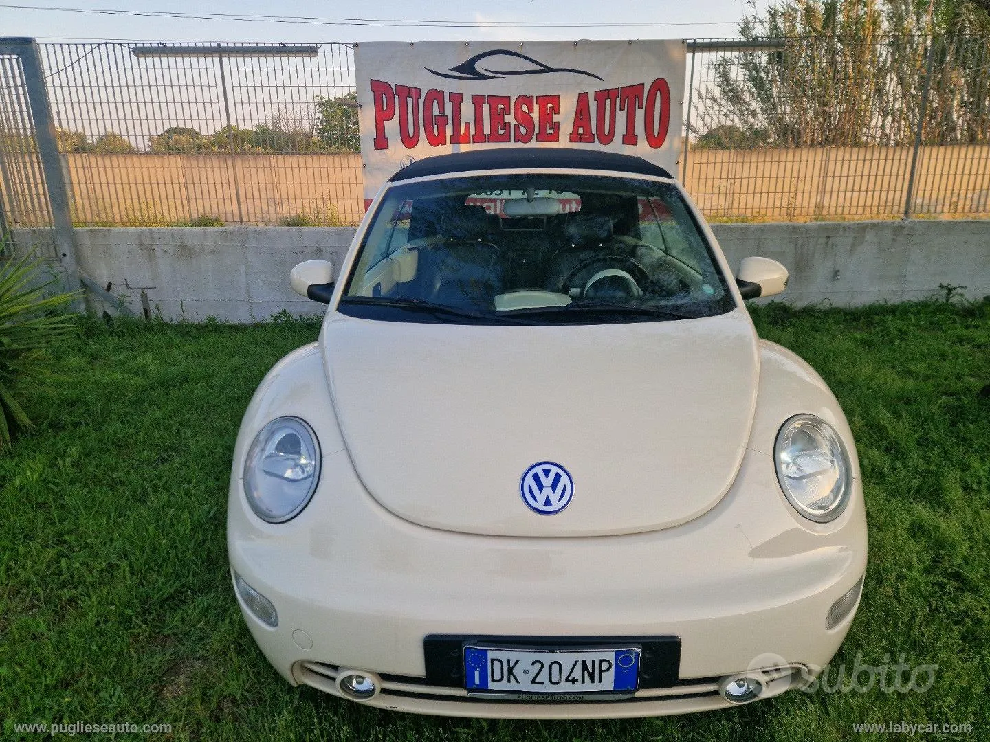 Volkswagen New Beetle 2004 photo 2