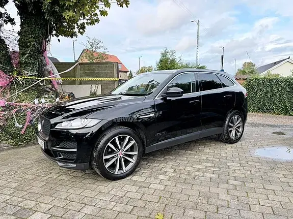 Jaguar F-Pace 2017 photo 3