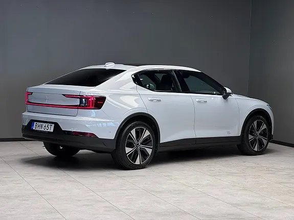 Polestar 2 2023 photo 2