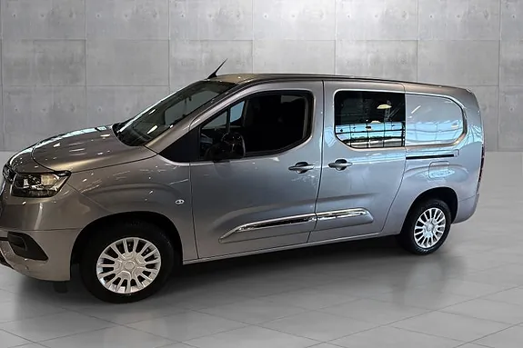 Toyota Proace City 2024 photo 2