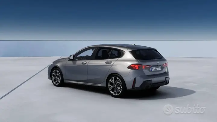 BMW 1 Series 2026 photo 2