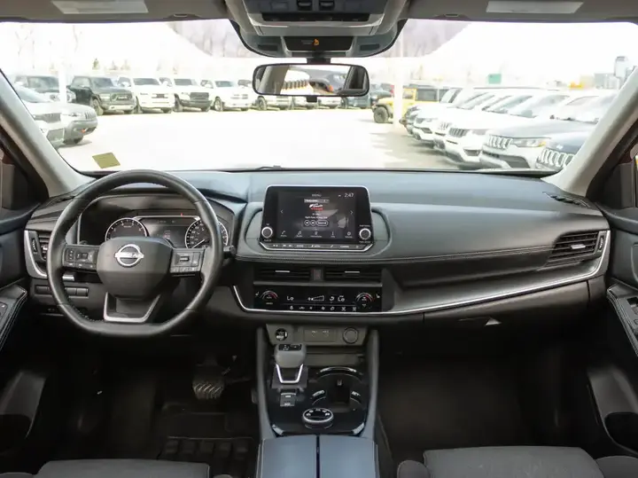 Nissan Rogue 2025 photo 3