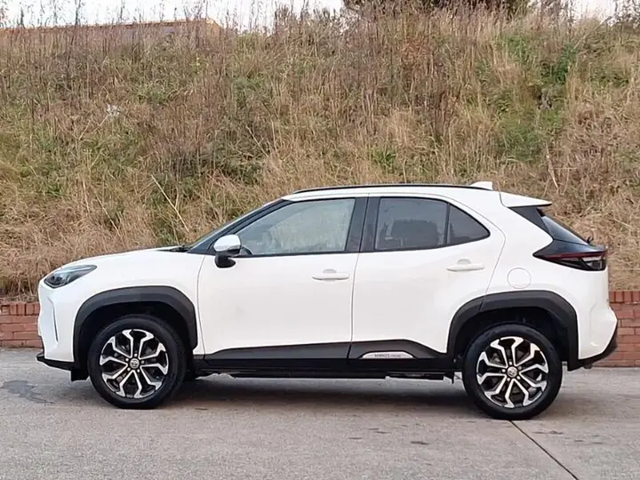 Toyota Yaris Cross 2023 photo 4