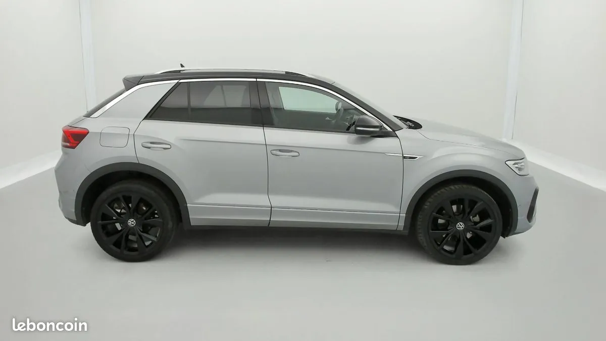 Volkswagen T-Roc 2023 photo 3