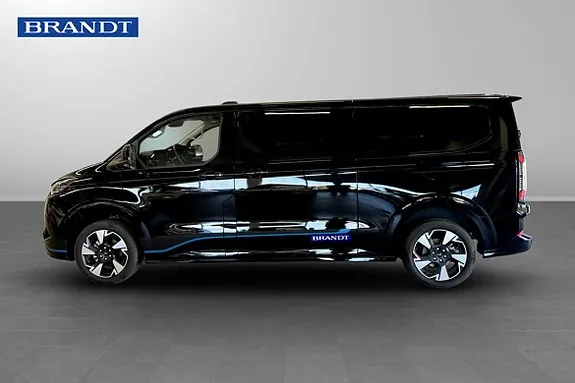 Ford E-Transit 2026 photo 3