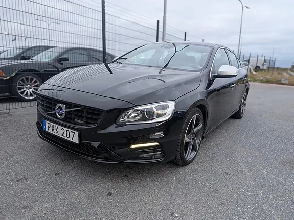 Volvo S60 2015 photo 3