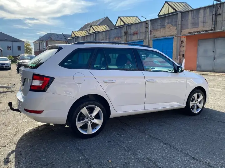 Skoda Fabia 2022 photo 4