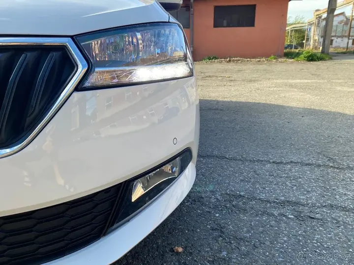 Skoda Fabia 2022 photo 5