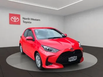 Toyota Yaris 2025 photo 2