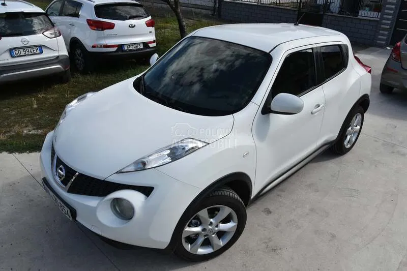Nissan Juke 2011 photo 5