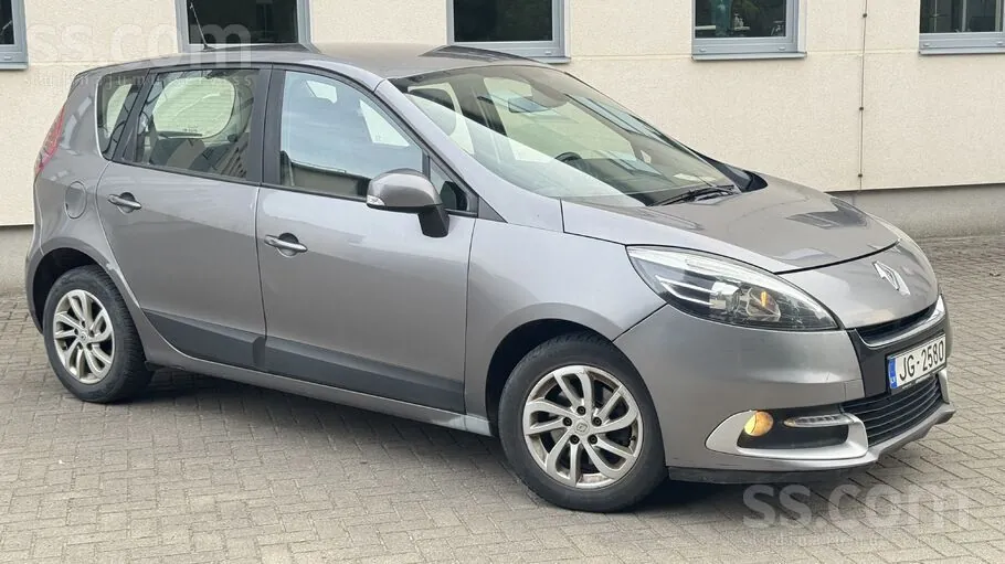 Renault Scenic 2013 photo 2
