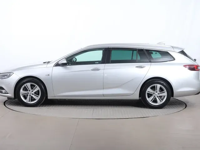 Opel Insignia 2017 photo 2