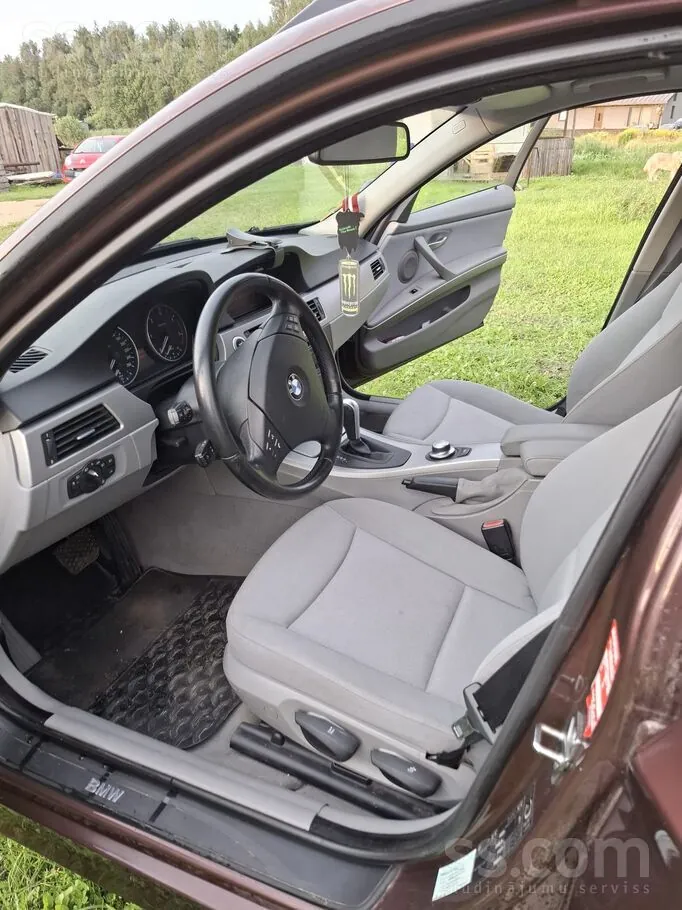 BMW 320 2006 photo 3