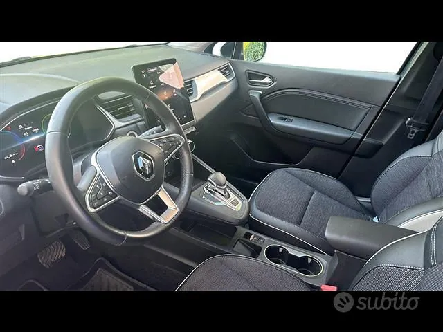 Renault Captur 2023 photo 3