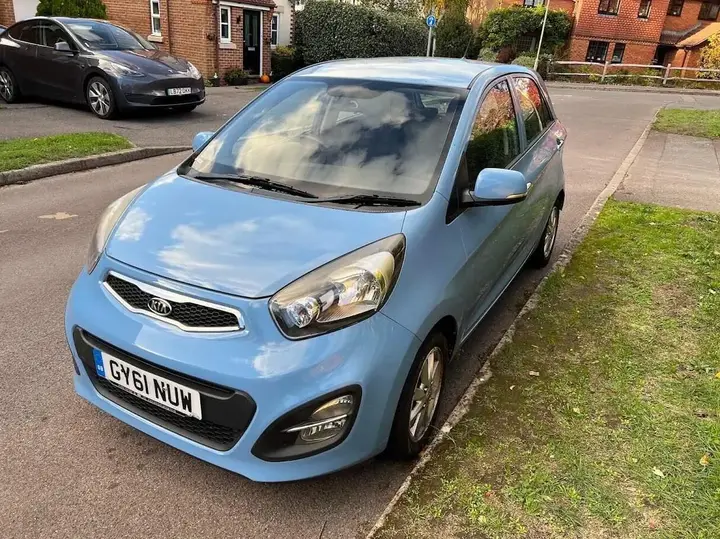 Kia Picanto 2011 photo 3