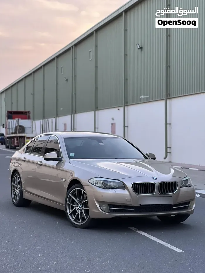 BMW 5 Series 2013 photo 2