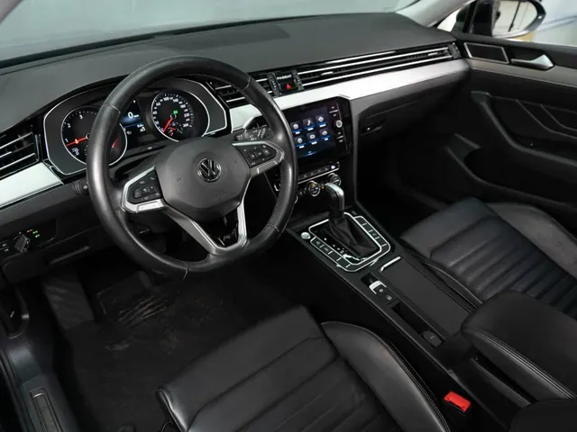Volkswagen Passat Variant 2019 photo 4