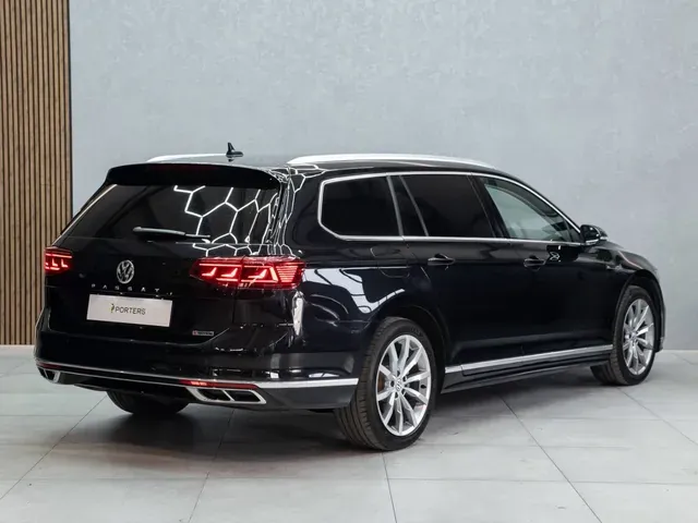 Volkswagen Passat Variant 2019 photo 2