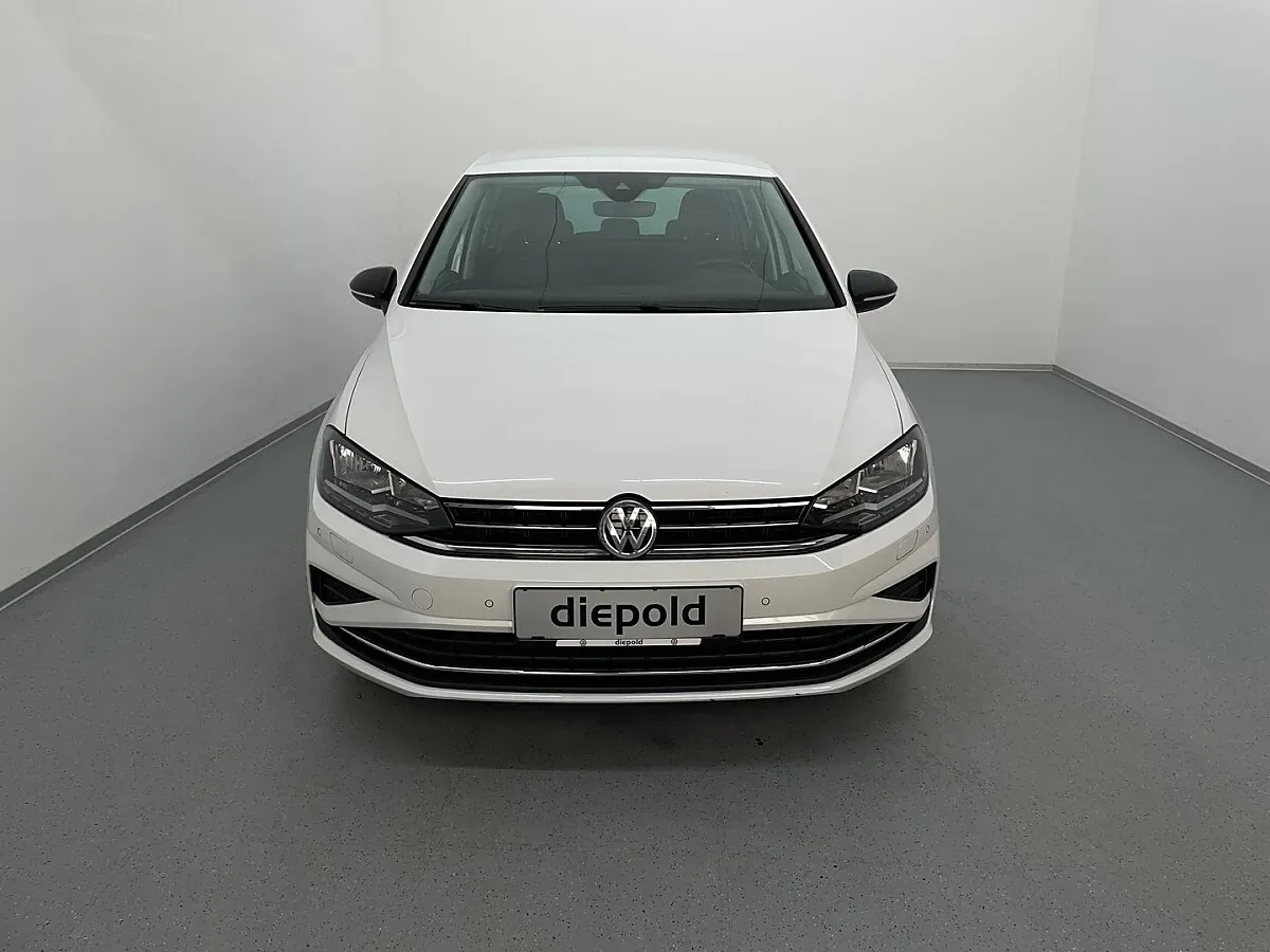 Volkswagen Golf 2019 photo 2