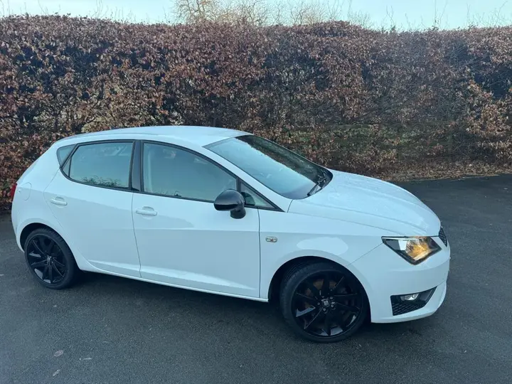 Seat Ibiza 2017 photo 3