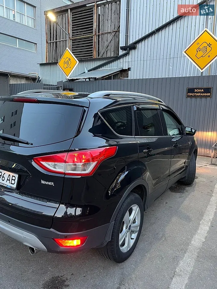 Ford Kuga 2015 photo 3