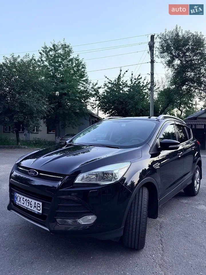 Ford Kuga 2015 photo 2