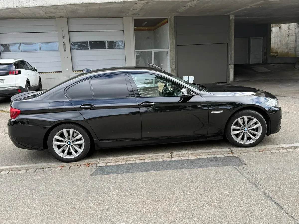 BMW 5 Series 2016 photo 2
