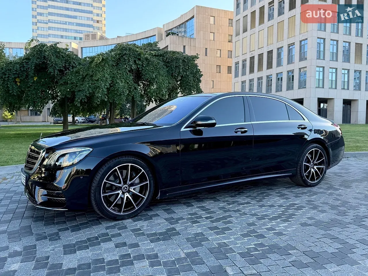 Mercedes-Benz S-Class 2017 photo 4