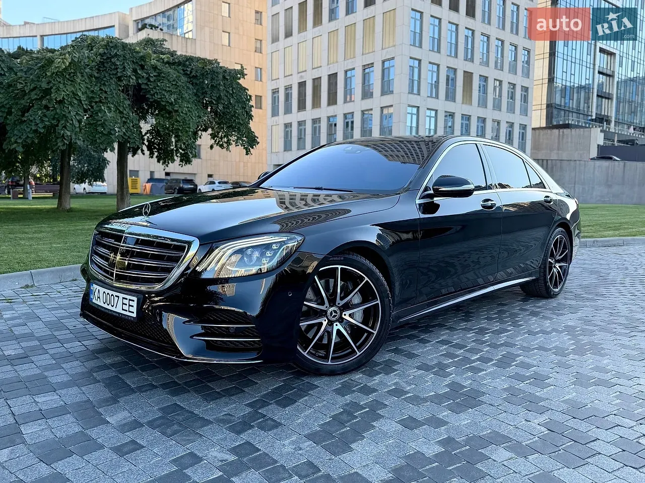 Mercedes-Benz S-Class 2017 photo 3