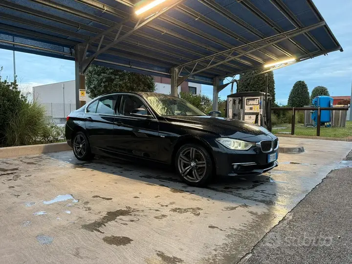 BMW F30 2012 photo 2
