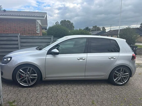 Volkswagen Golf Vi 2009 photo 4