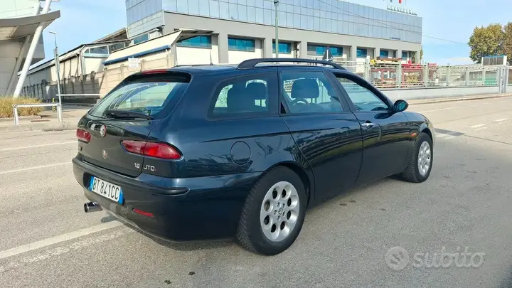 Alfa Romeo 156 2002 photo 2