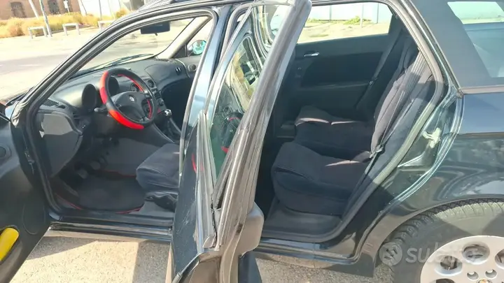Alfa Romeo 156 2002 photo 4