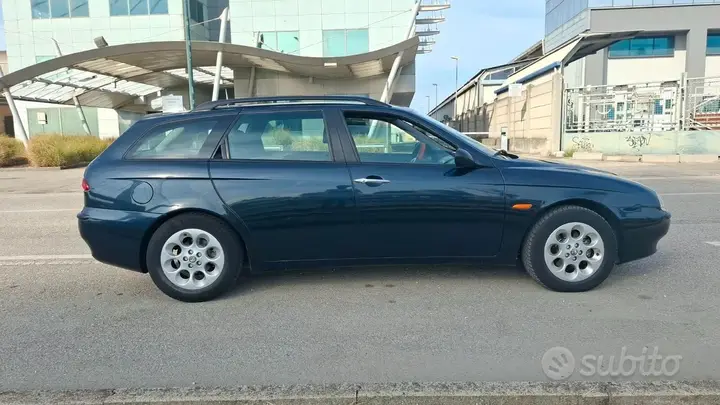Alfa Romeo 156