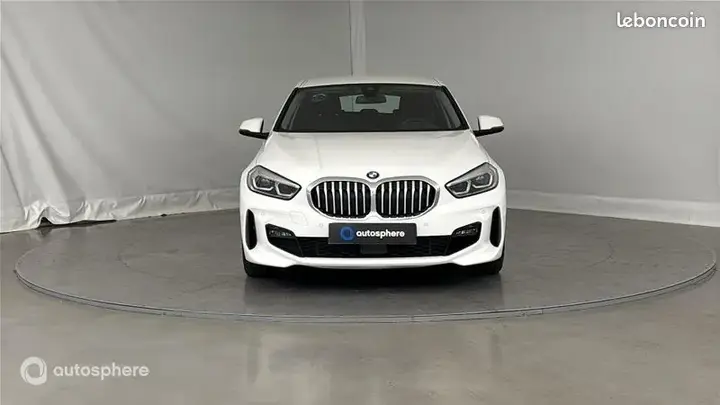 BMW 1 Series 2022 photo 2
