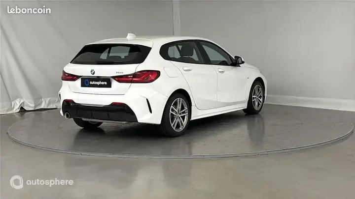 BMW 1 Series 2022 photo 5