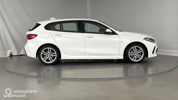 BMW 1 Series 2022 photo 4