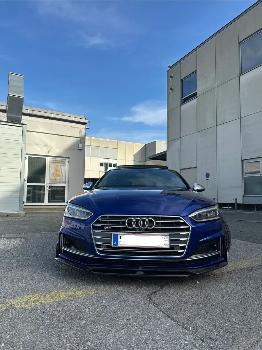 Audi A5 2018 photo 2