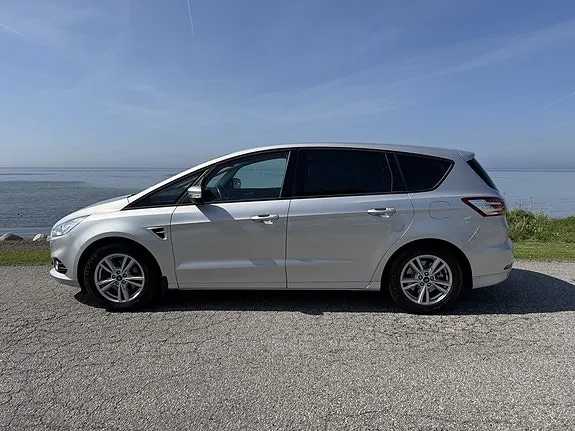 Ford S-Max 2016 photo 2