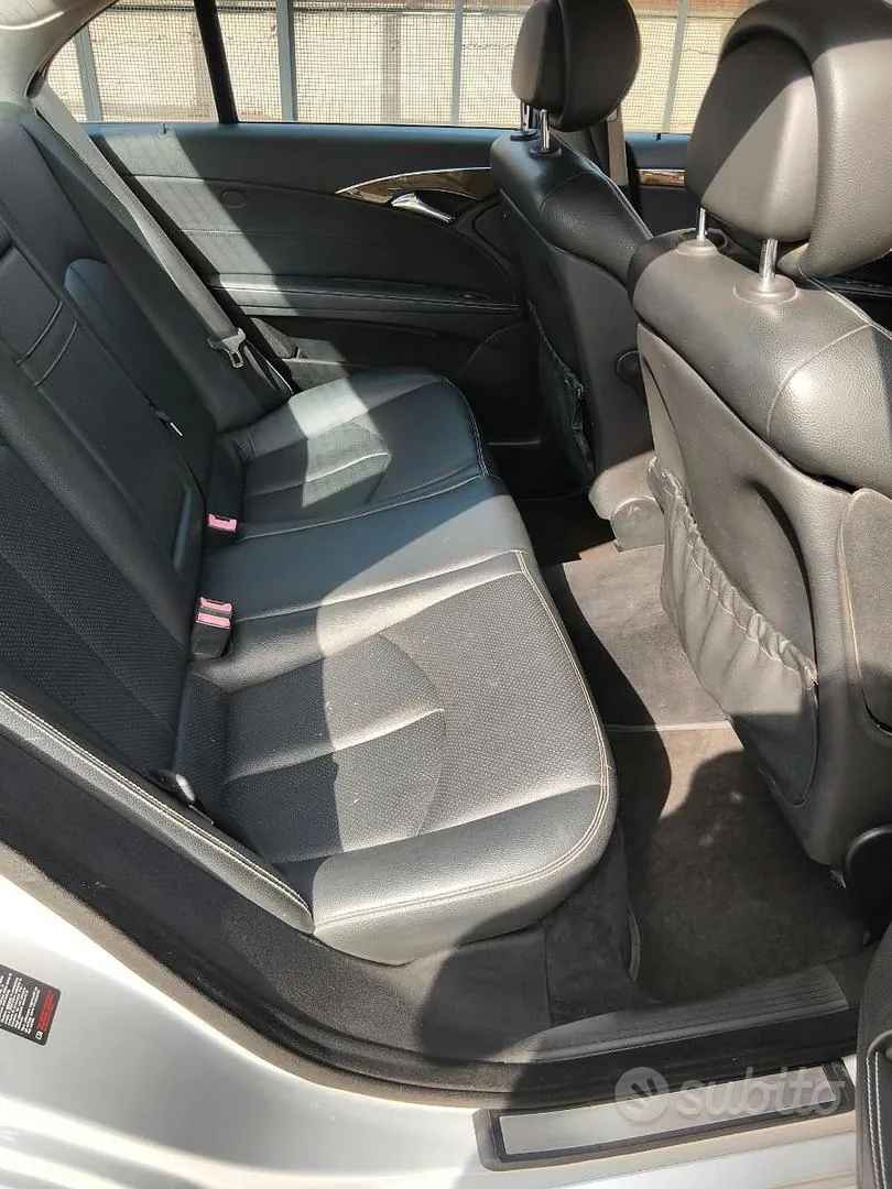 Mercedes-Benz E-Class 2007 photo 3